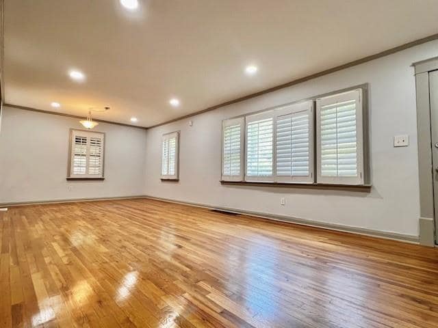 Photo - 1189 Clearview Dr NE