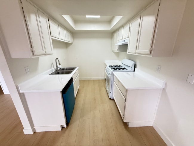 Photo - 15020 Burbank Blvd Unit 101