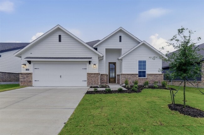 1329 Frio Dr
