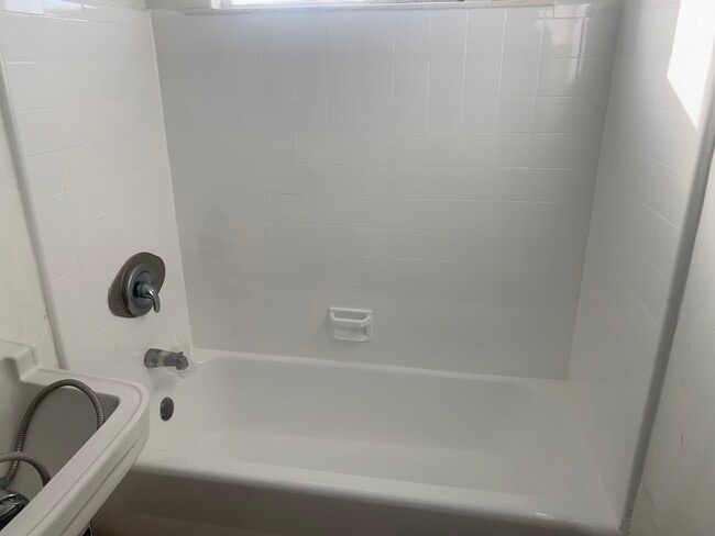 Photo - 14720 Strathern St Unit 14720 Strathern St #4