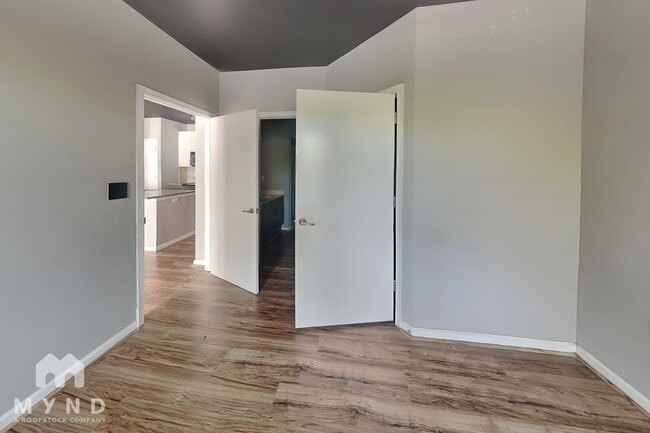 Photo - 898 Oak St SW Unidad 1410