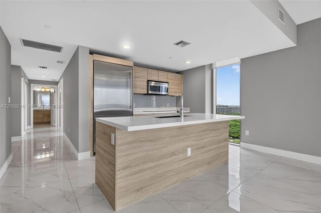 Photo - 16385 Biscayne Blvd Unit 1215