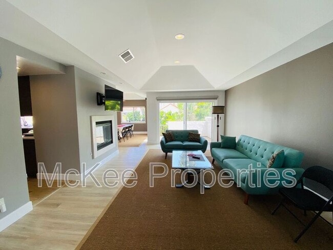 Photo - 33 Port Royale Rd