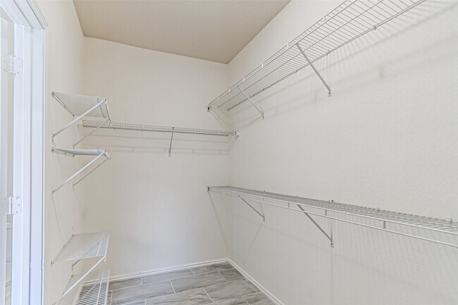 Photo - 18111 Hillock Glen Ln