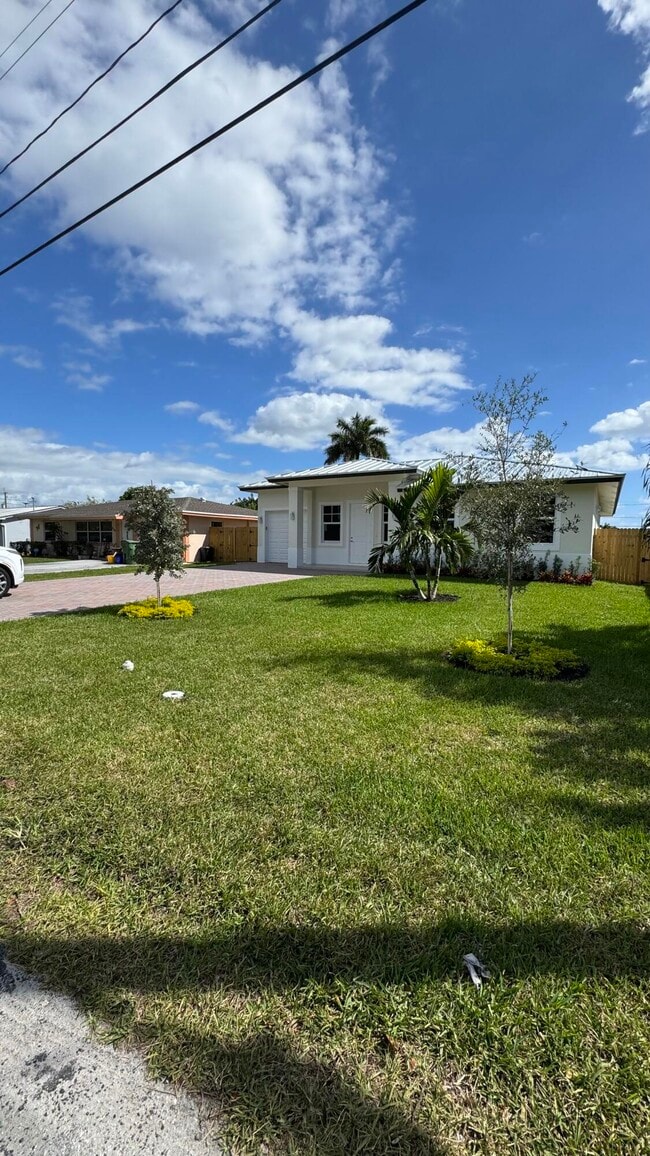 Photo - 3798 Coconut Rd
