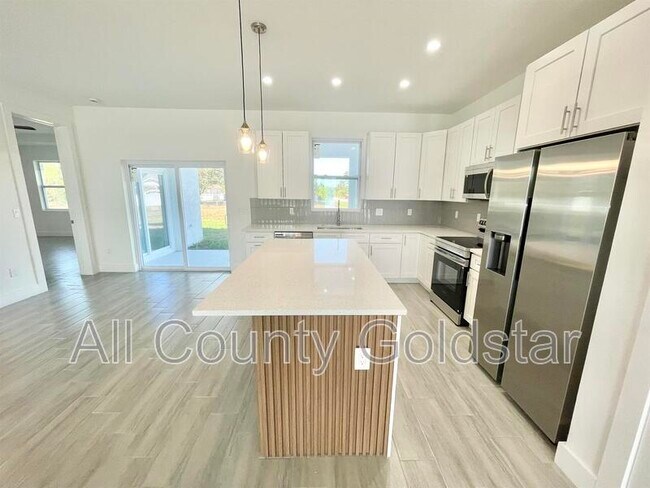 Photo - 4661 Fairlane Dr