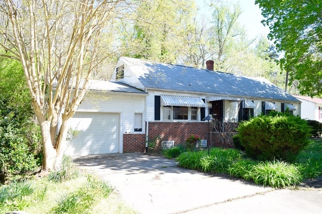 Building Photo - 505 Pocahontas St