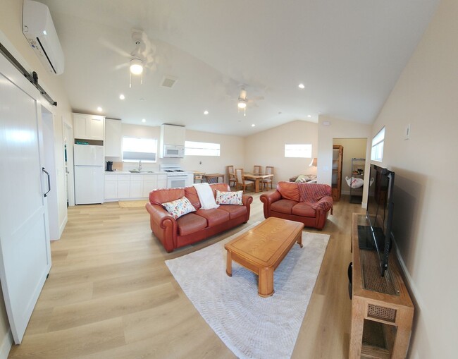 Building Photo - 1 Bed 1 bath Brand new home in Los Osos-Al...