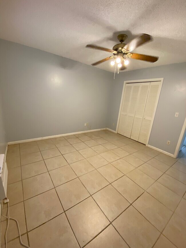 13795 S Indian River Dr Unidad North Side