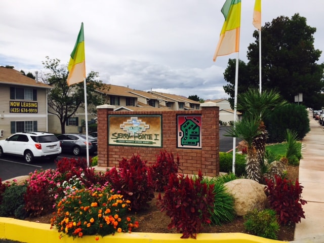 Photo - Sierra Pointe Apartments