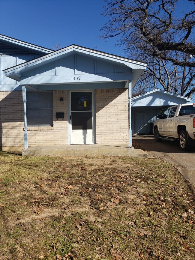 Photo - 1439 S Rusk St