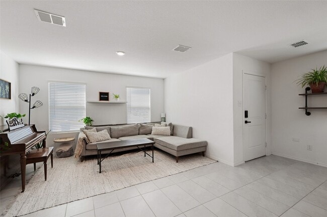 Photo - 6611 Coulter Dr