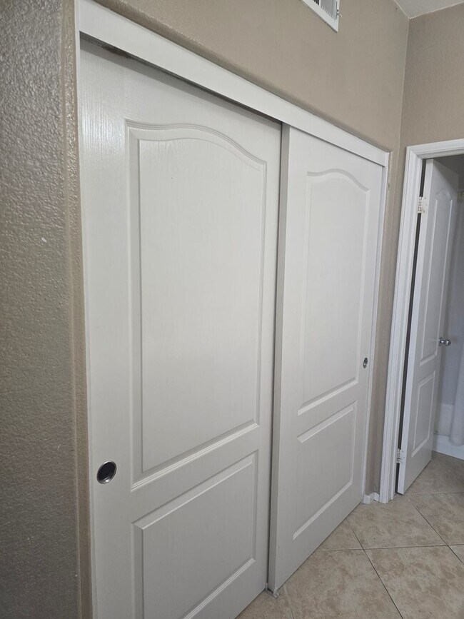 Photo - Large 2 Bed 2 Bath Condo in Chula Vista Unit # 313