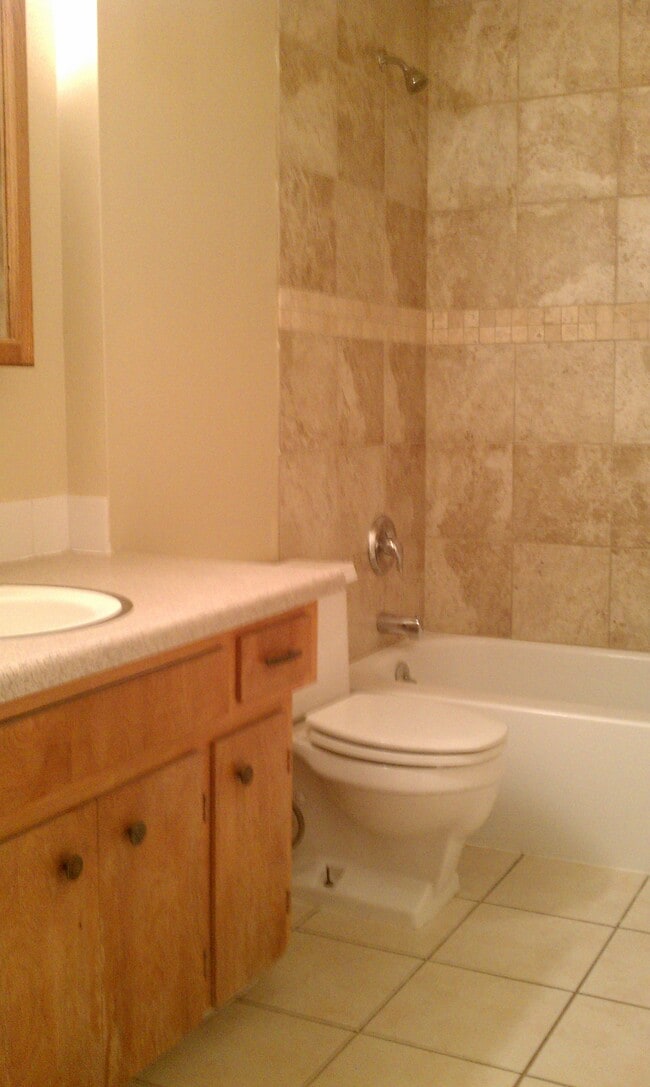 Photo - 312 N Silver Lake Ave Unit B