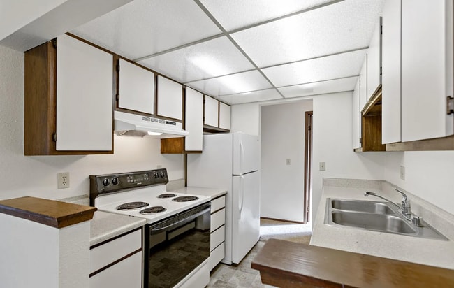 Photo - 146 Leo Pl Unit CT146C