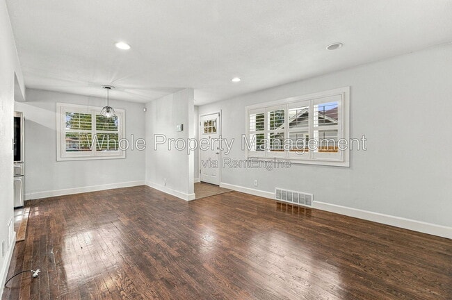 Photo - 2844 W 1st Ave