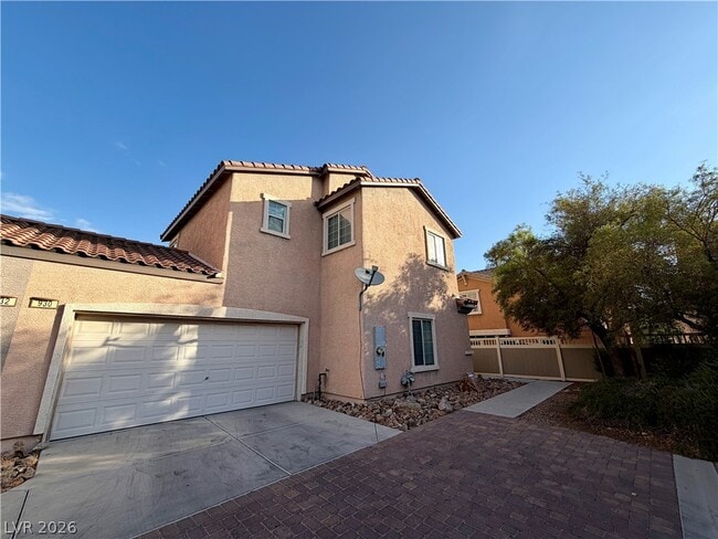 Building Photo - 930 Wembly Hills Pl