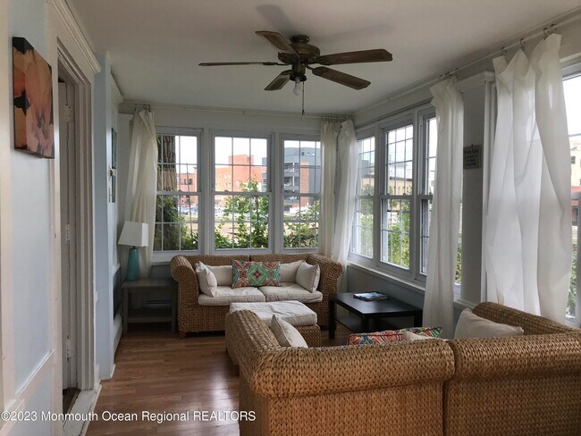 Photo - 98 Lake Ave Townhome
