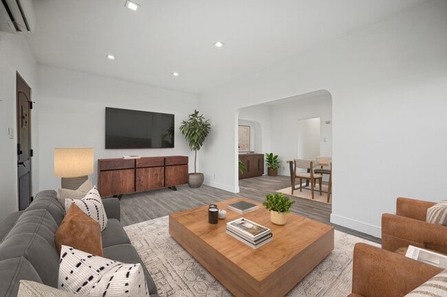 Photo - 627 Brittania St Unit 629