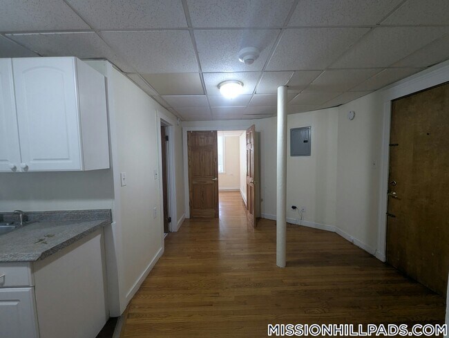 Photo - 352 Riverway Unidad 1A
