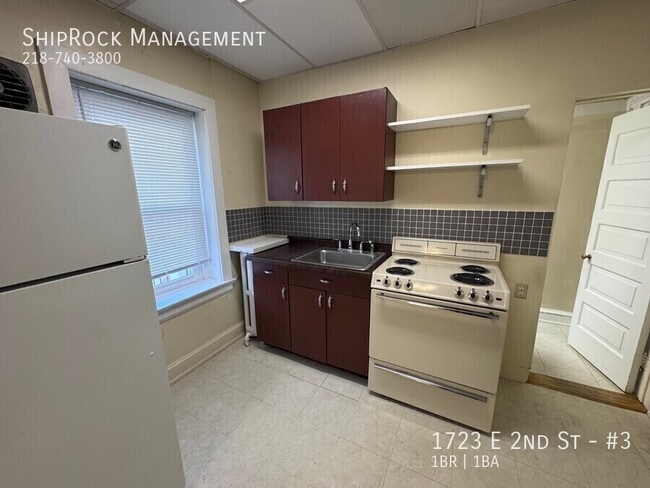 Photo - 1723 E 2nd St Unidad #3