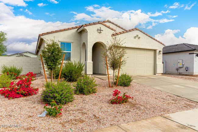 Photo - 24590 W Hilton Ave