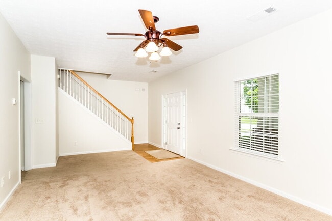 Photo - 27 Palladio Way