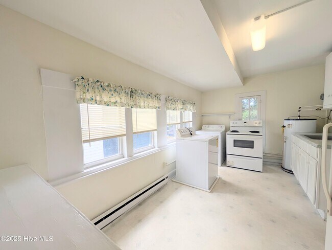 Photo - 501 N Road St Unit B