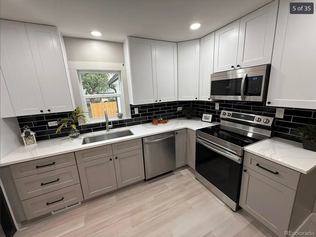 Photo - 1925 Syracuse St