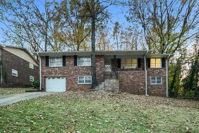 Photo - 900 Glenvalley Dr House
