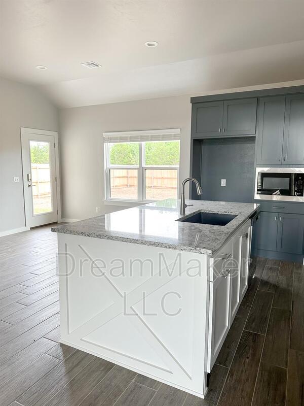 Photo - 5192 Red Maple Ave
