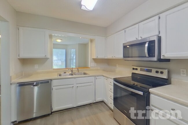 Photo - 606 Radnor Ln
