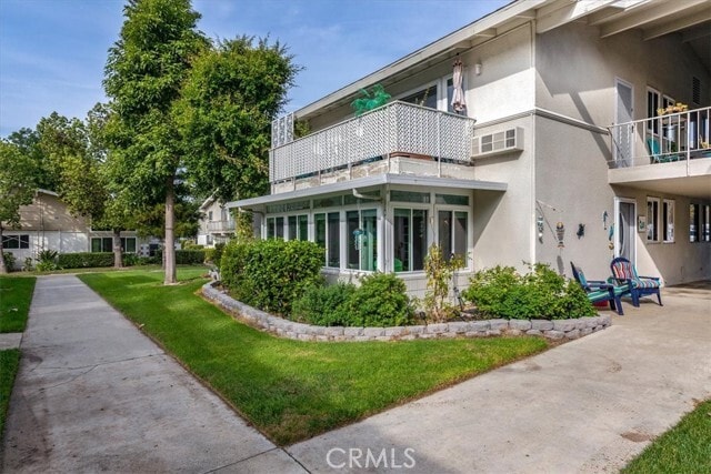 Building Photo - 328 Avenida Carmel