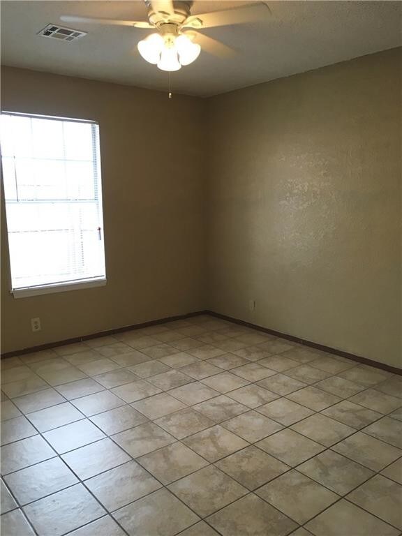 1571 Shannon St Townhome For Rent in Springdale, AR