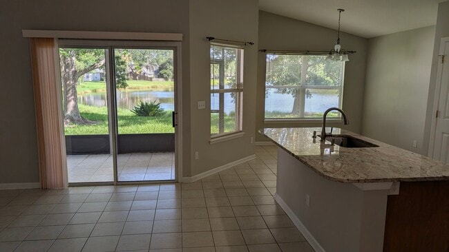 Photo - 963 Beckingham Dr