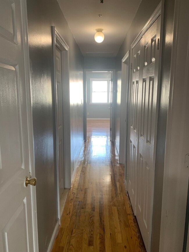 Photo - 512 6th St Unit 3
