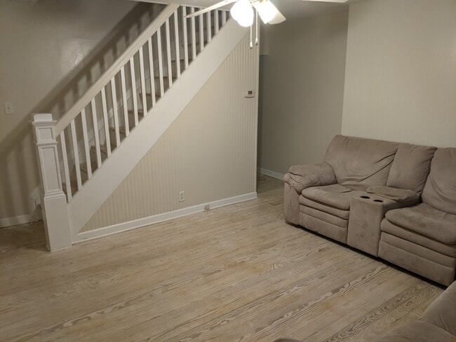 Living room - 2618 McCord St