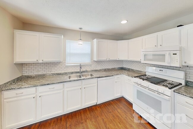 Photo - 2522 Swan Sea Dr