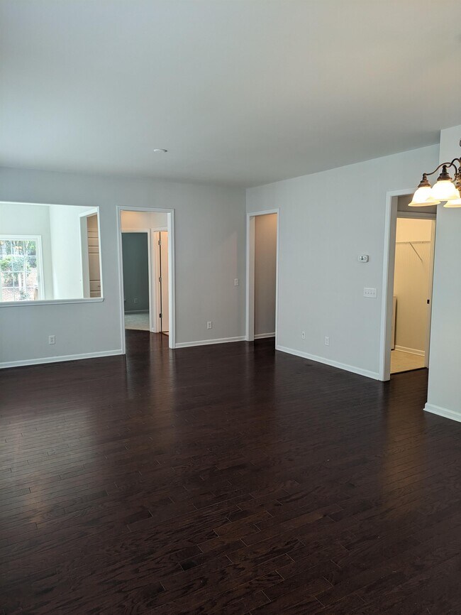 9015 Smokey Hill Rd