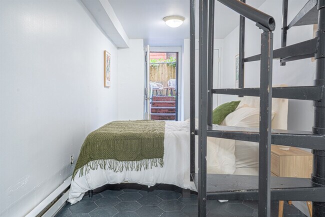 Photo - 238 E 82nd St Unidad SI ID1566057P