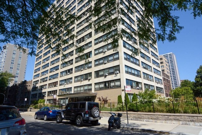 Building Photo - 4180 N Marine Dr Rental