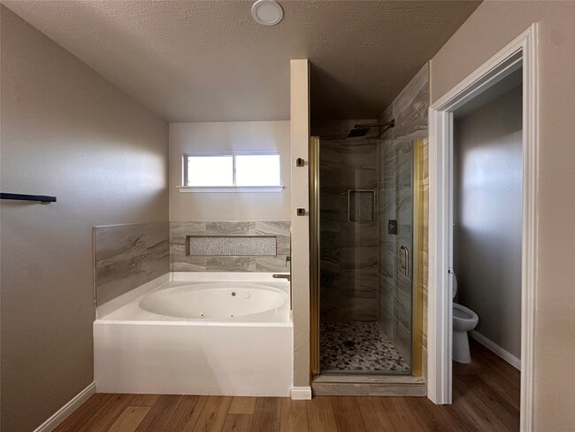 Photo - 2203 Long Rock Dr