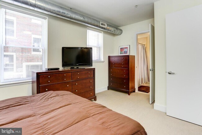 Dormitorio - 149 W St NW Unidad 22