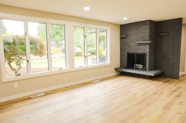 12310 67th Ave Ct E
