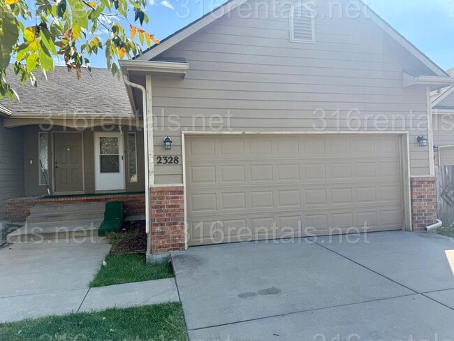 Building Photo - $1575 - 4 bedroom/ 2 bathroom - Gorgeous n... Unit 2328