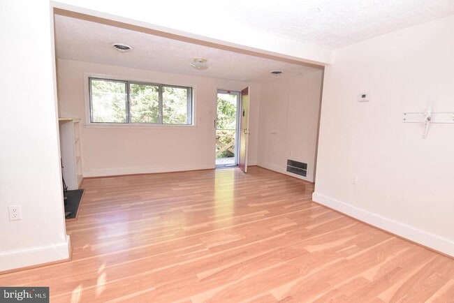 Photo - 6497 Windham Ave