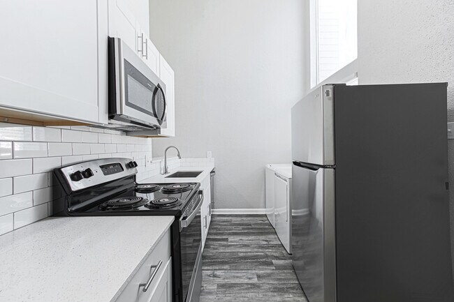 Photo - Cypress Parc