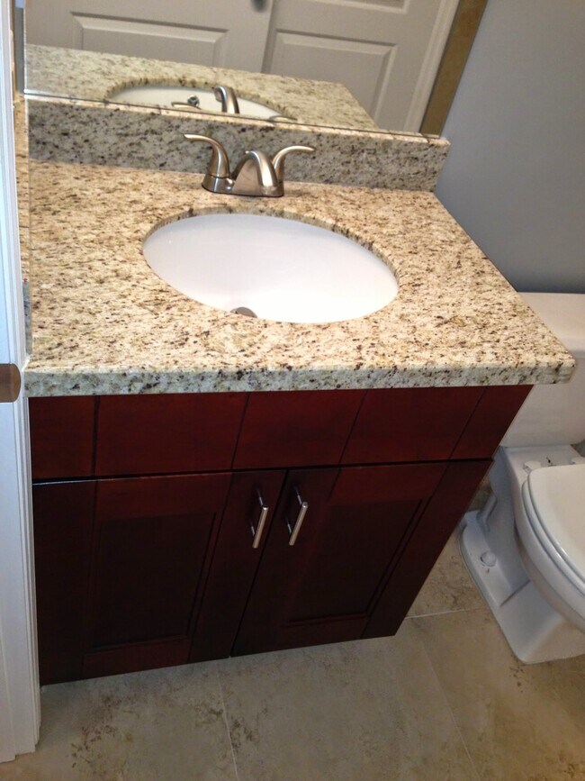 Photo - 2850 N Oakland Forest Dr Unidad 112