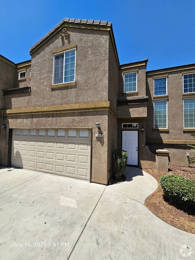 Building Photo - 1060 Goble Ct Rental