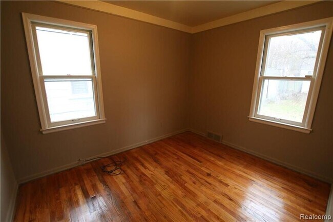 Photo - 15890 W Parkway St